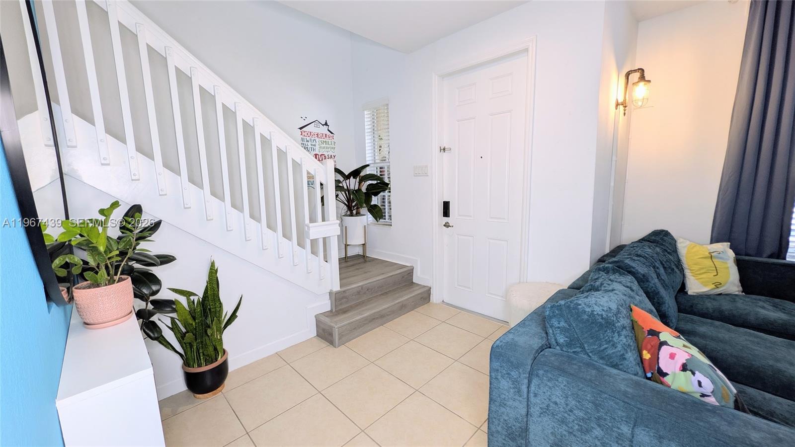 KENDALL COMMONS TOWNHOMES - Residential