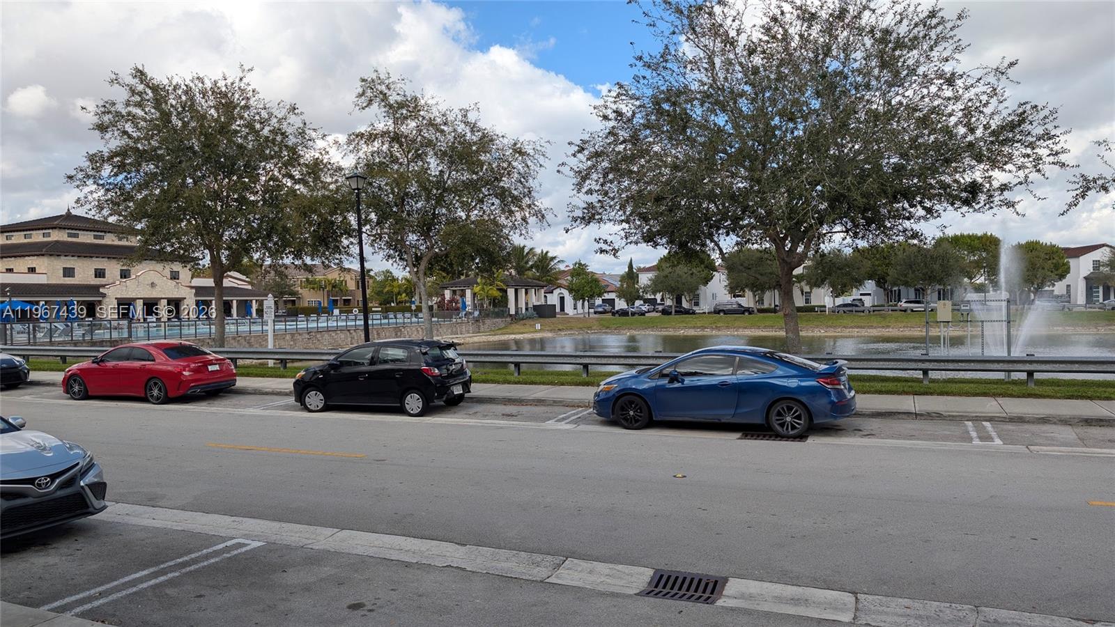 KENDALL COMMONS TOWNHOMES - Residential