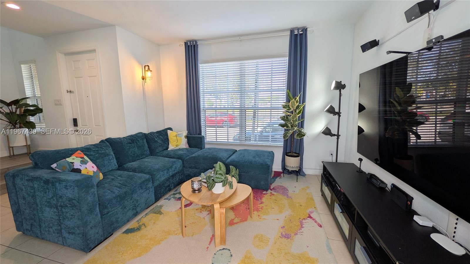 KENDALL COMMONS TOWNHOMES - Residential