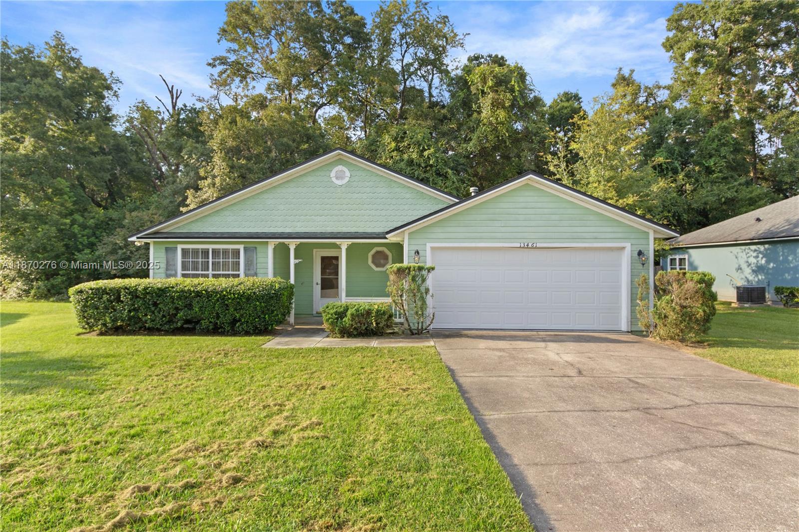 Cozy 3 bedroom 2 bathroom family home located in popular Hunter Woods in amazing Alachua Florida. This home features an open floor plan with large great room with vaulted ceilings, spacious kitchen with lots of cabinets, pantry, and room for a breakfast table. 3way split with roomy master suite with walk-in shower and large walk-in closet. Relax in the screened porch of the kitchen area. Nice spacious yard with irrigation system and the laundry room has shelving. Convenient access to both US 441 and I-75 make for a quick commute to the Gainesville, Jacksonville and the University of Florida. Quiet cul-de-sac location within distance to school. Come tour this home today!!!