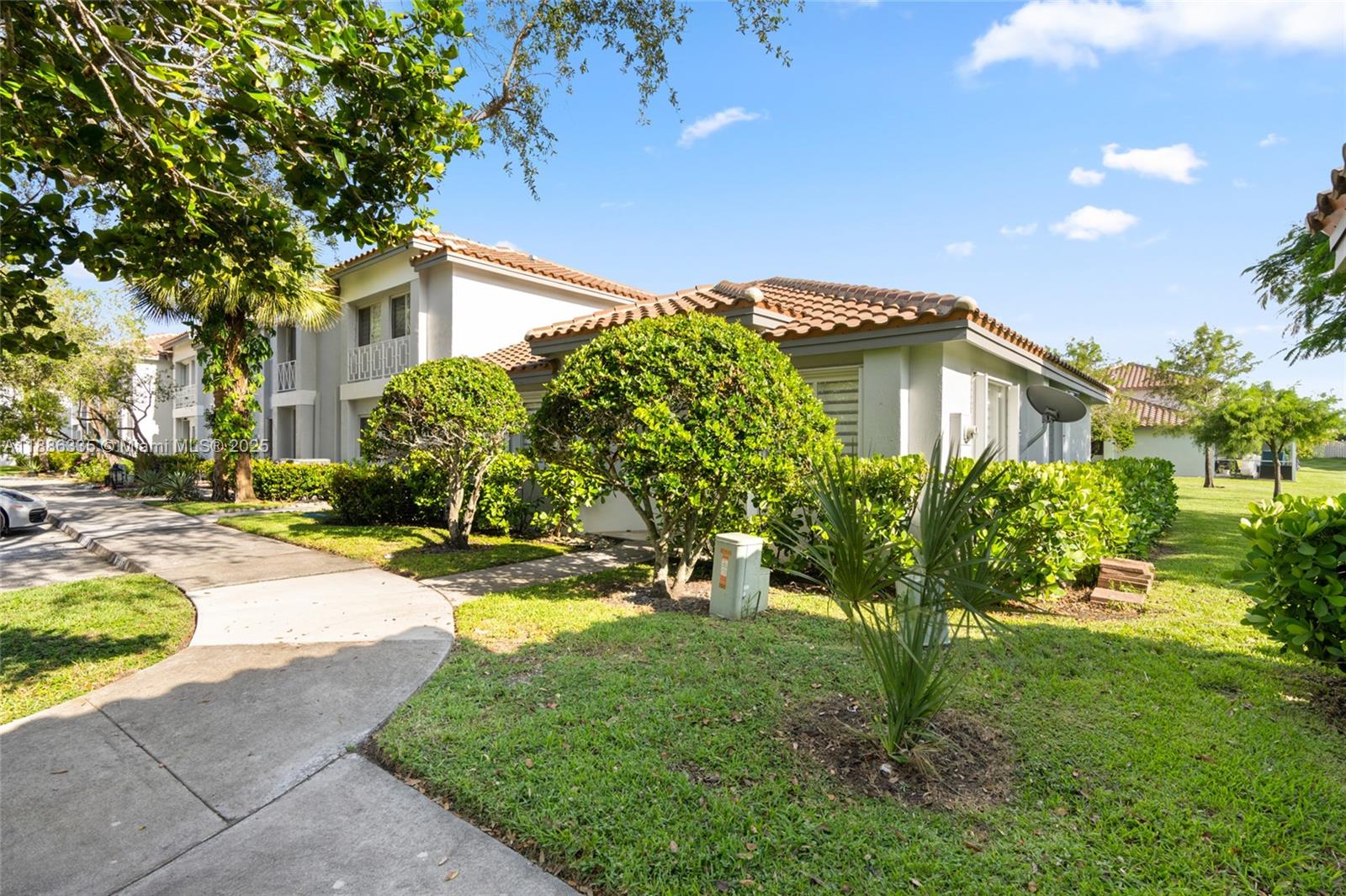 CHAPEL TRAIL II - Residential
