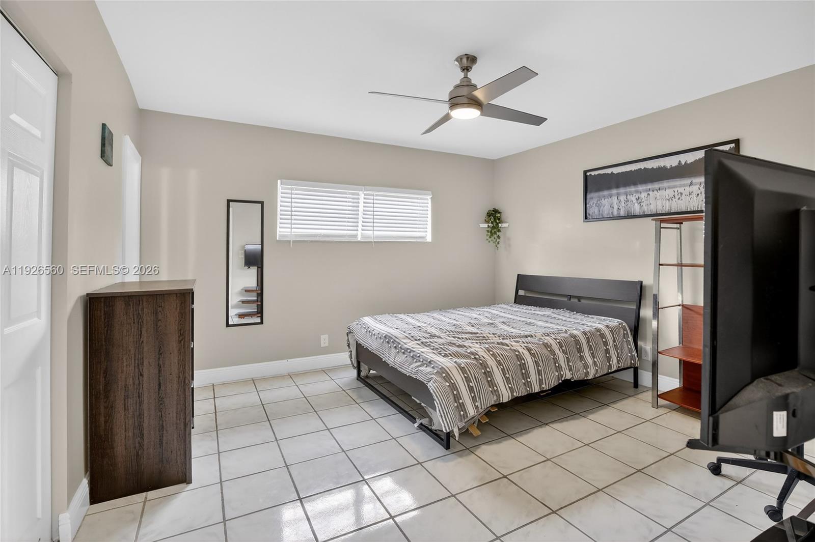 WATERWAY @ HOLLYWOOD BEAC - Residential