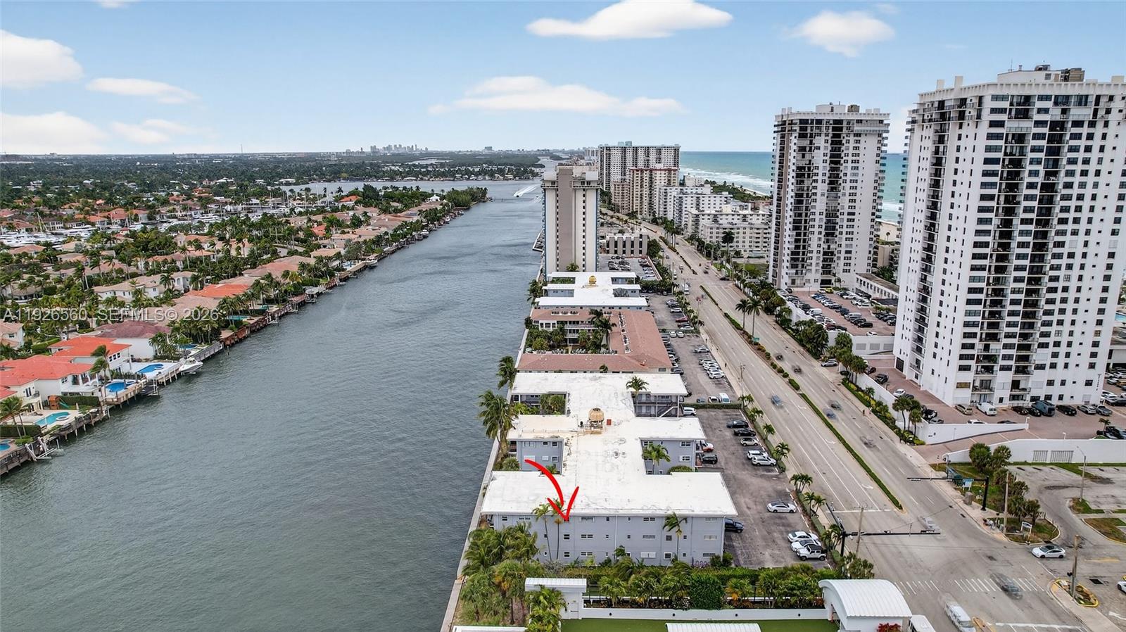 WATERWAY @ HOLLYWOOD BEAC - Residential