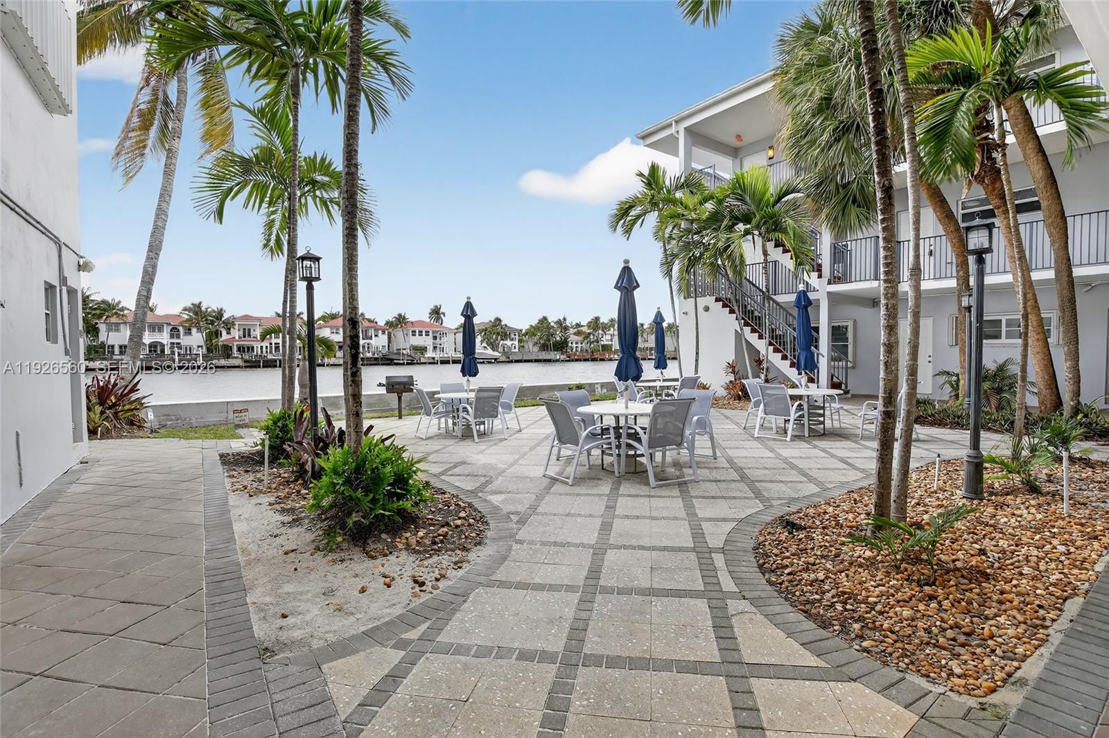 WATERWAY @ HOLLYWOOD BEAC - Residential