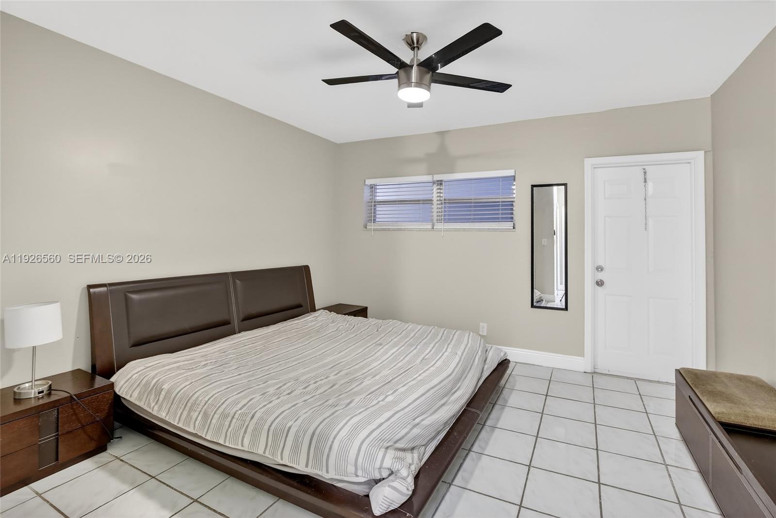 WATERWAY @ HOLLYWOOD BEAC - Residential