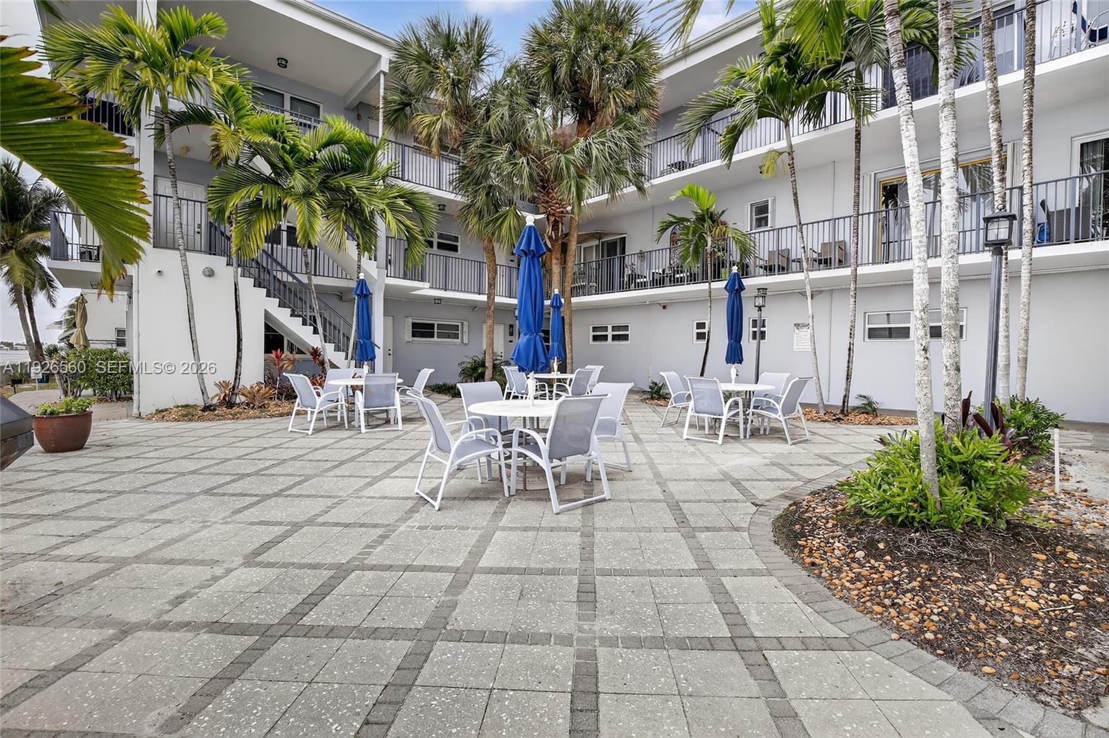 WATERWAY @ HOLLYWOOD BEAC - Residential