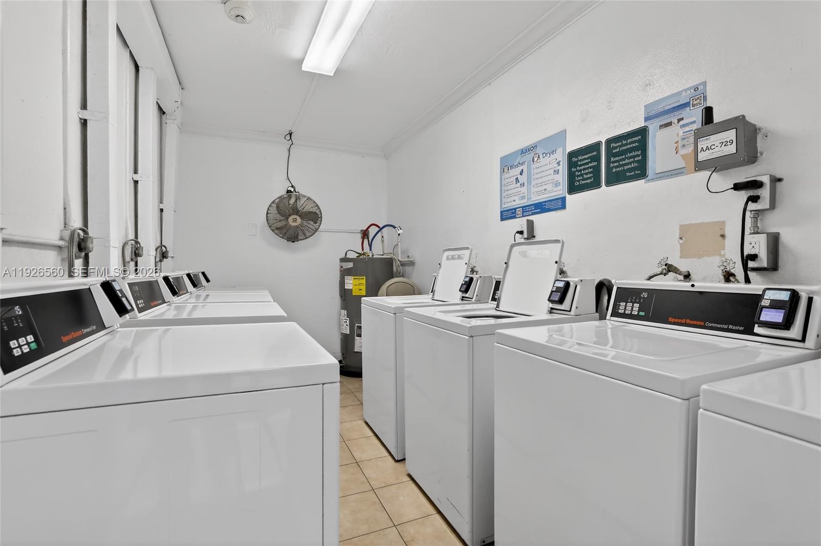 WATERWAY @ HOLLYWOOD BEAC - Residential