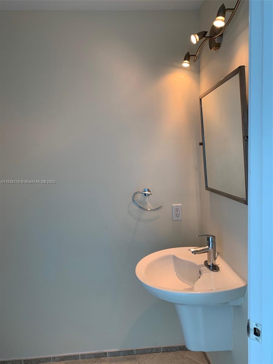 INFINITY AT BRICKELL COND - Residential Lease