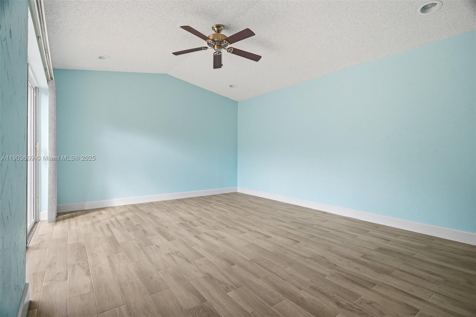 WELLEBY ISLES - Residential