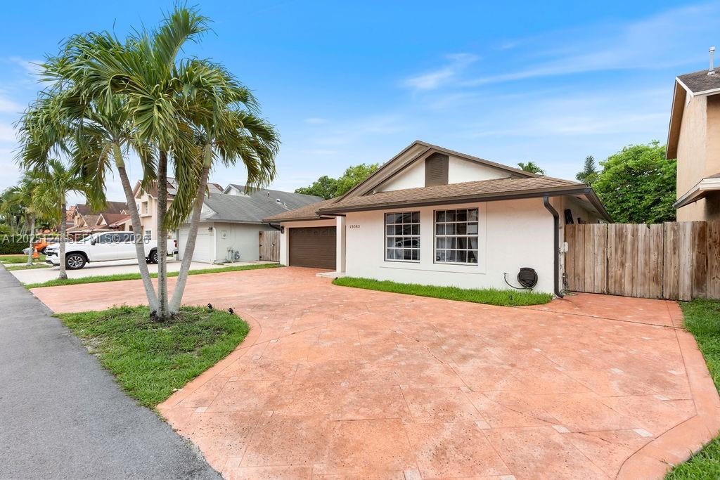 19080 NW 77th Ct