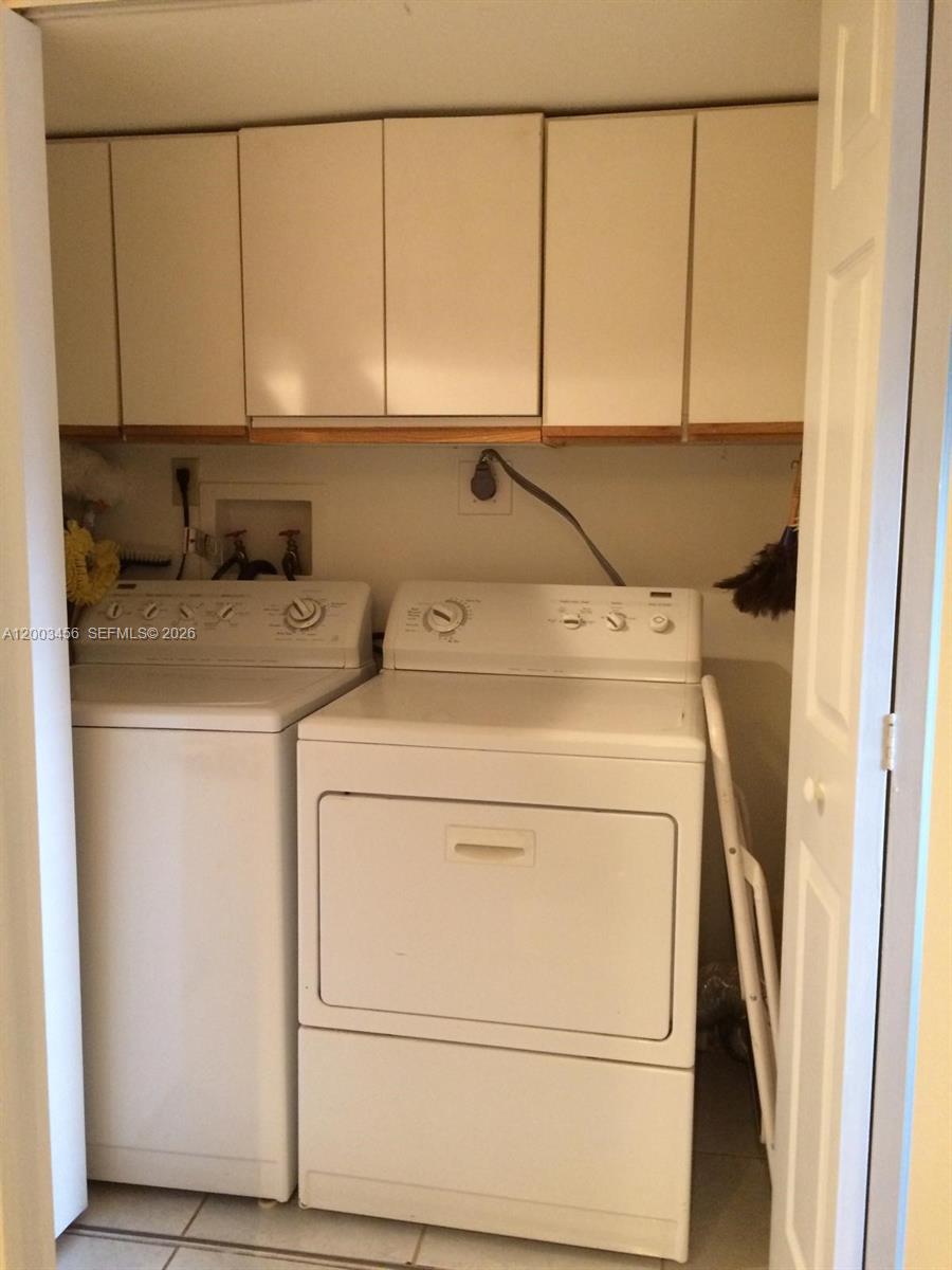 LKS OF MEADOW VILG HOMES - Residential