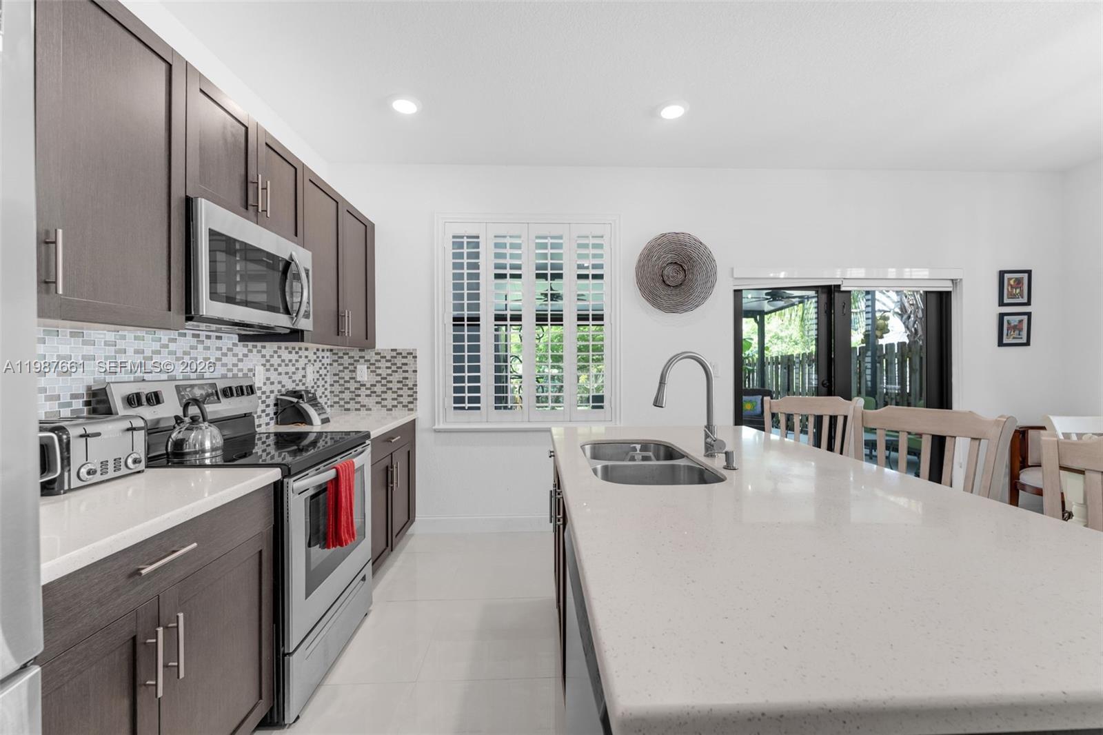 S ALLAPATTAH GARDENS - Residential