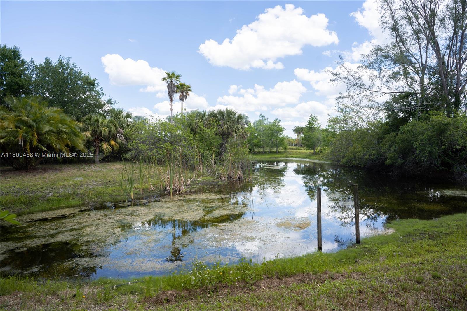 J. R. RANCHETTES - Residential