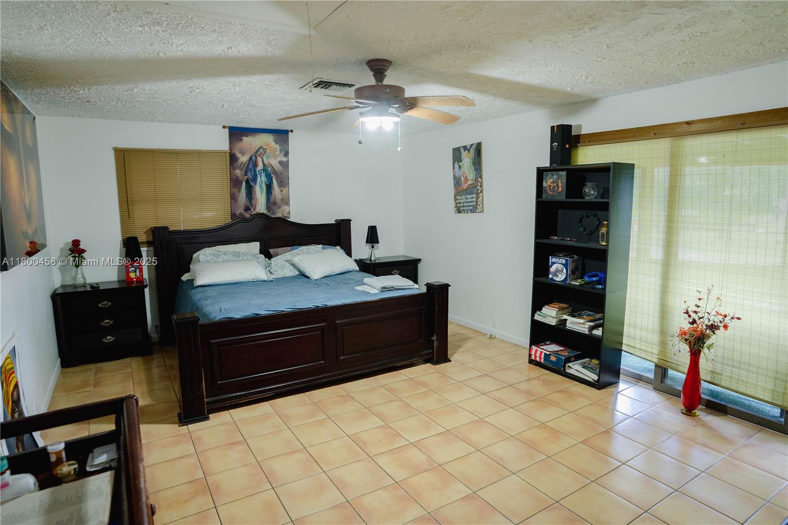 J. R. RANCHETTES - Residential