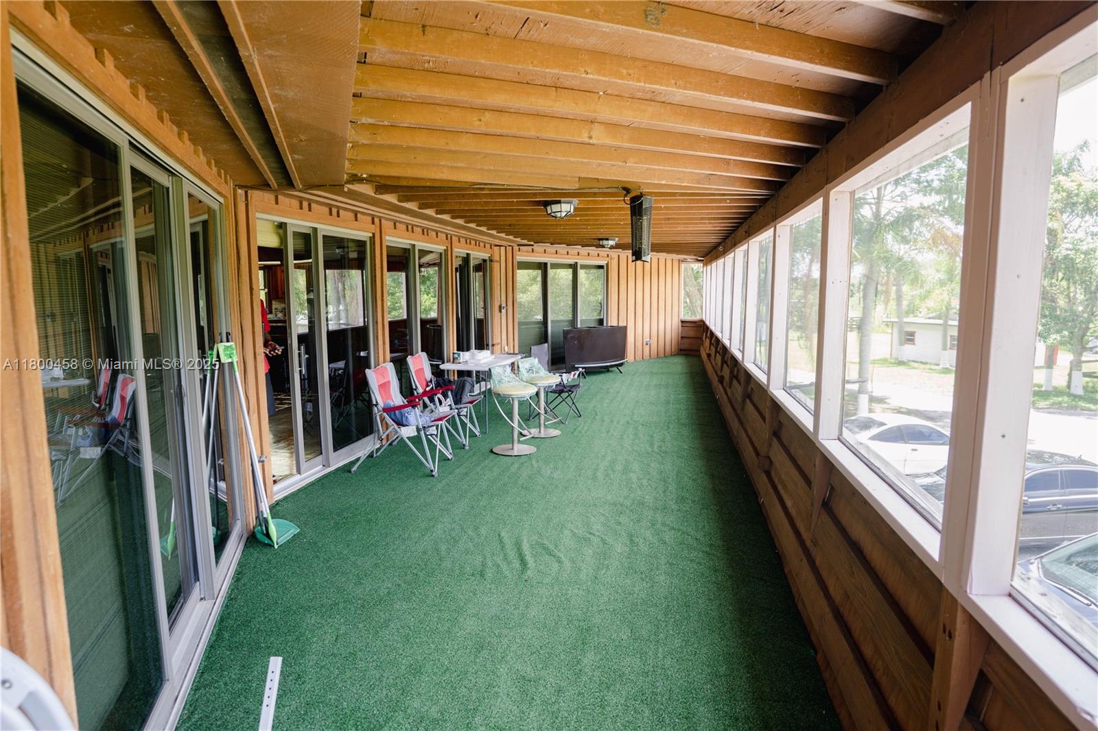 J. R. RANCHETTES - Residential