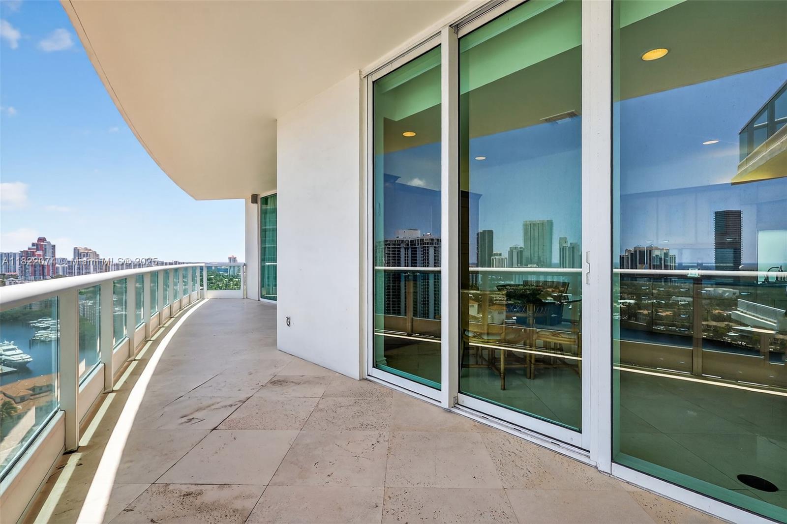 TOWERS OF PORTO VITA-NORT - Residential