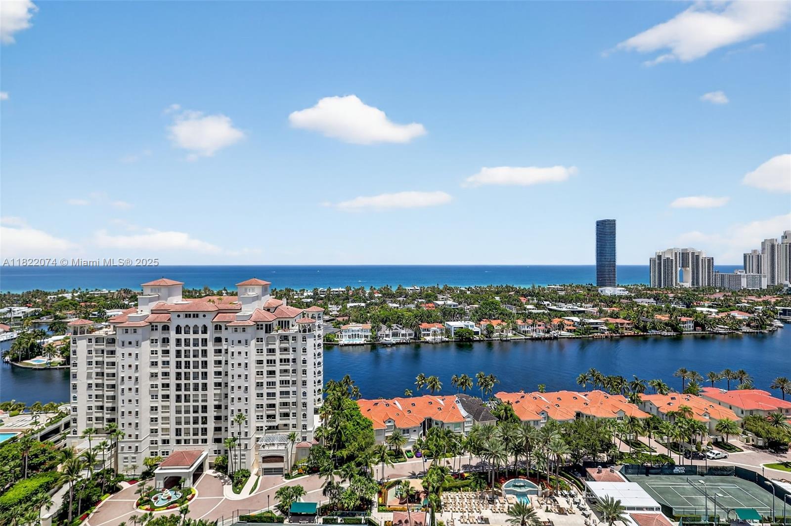 TOWERS OF PORTO VITA-NORT - Residential