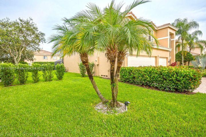 5289 NW 112th Way