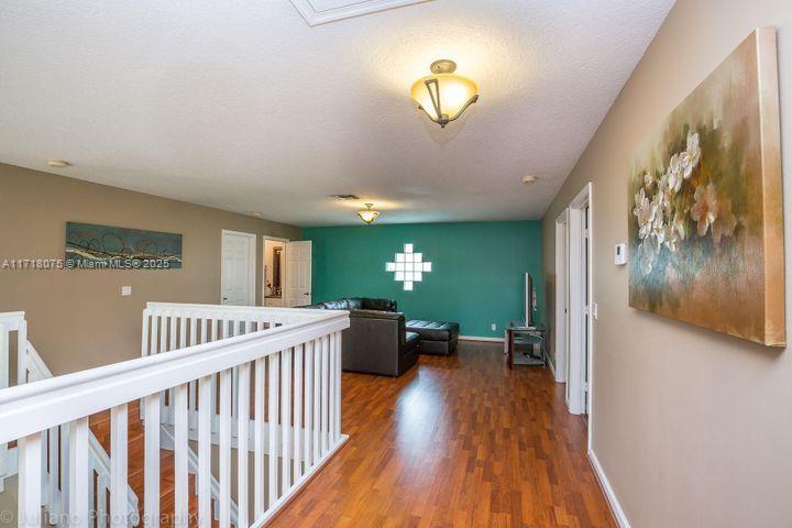 KENSINGTON - Residential