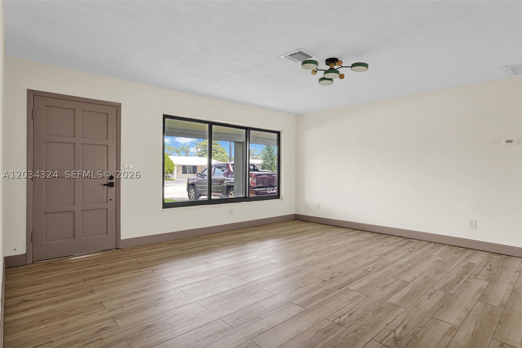 3140 NE 9th Ter