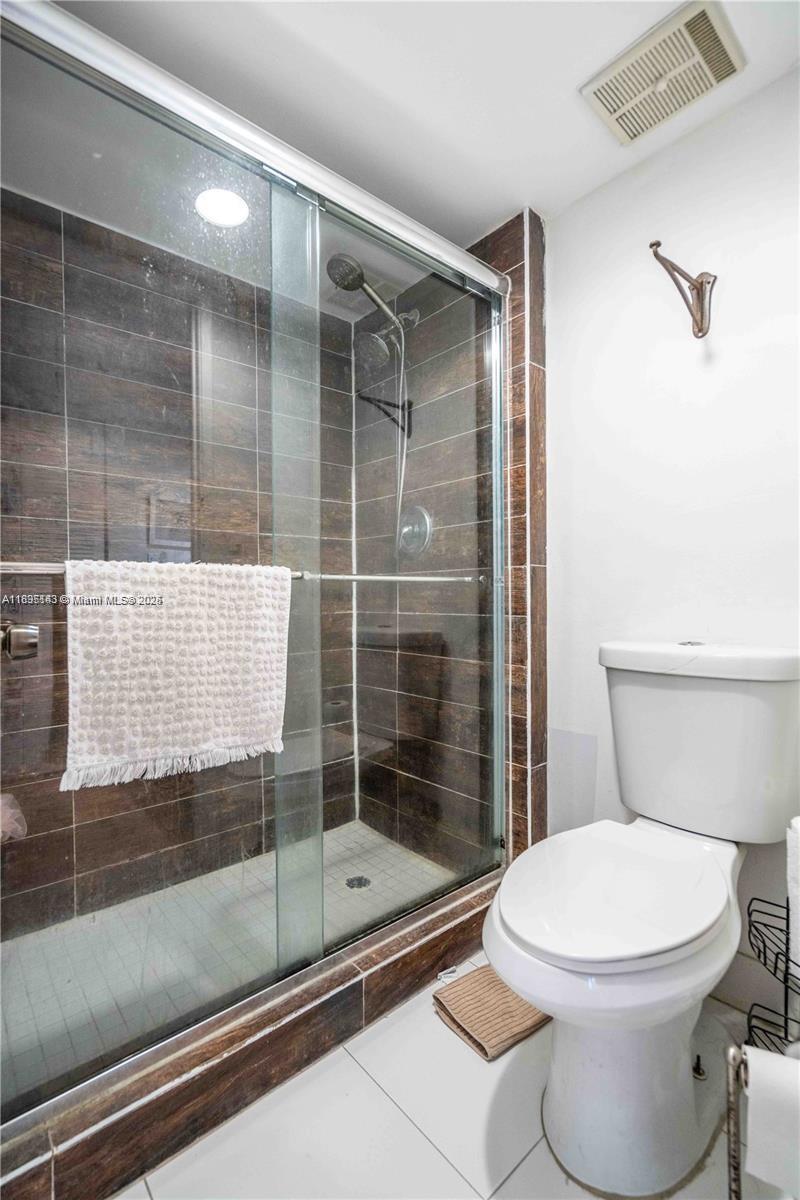 SOUTHVIEW AT AVENTURA CON - Residential