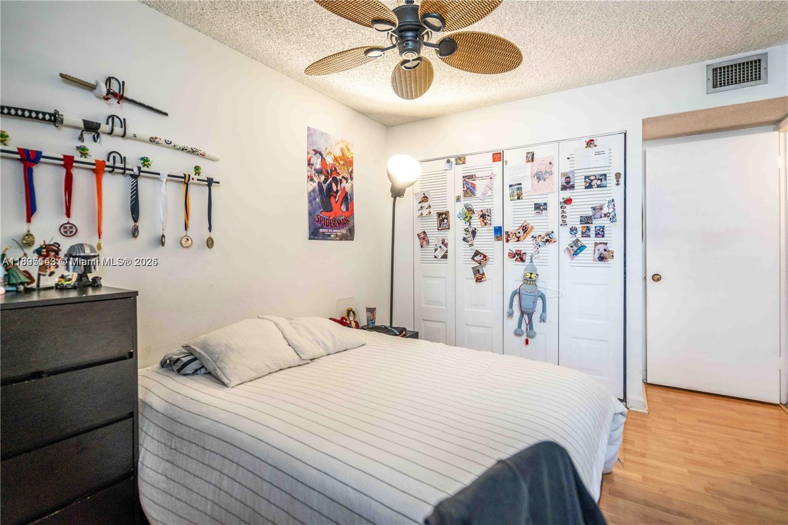 SOUTHVIEW AT AVENTURA CON - Residential