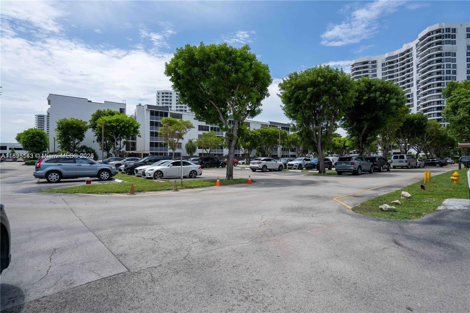 SOUTHVIEW AT AVENTURA CON - Residential