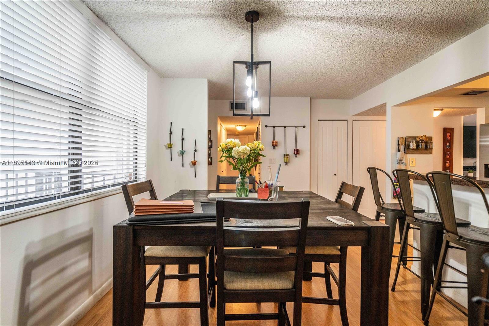 SOUTHVIEW AT AVENTURA CON - Residential