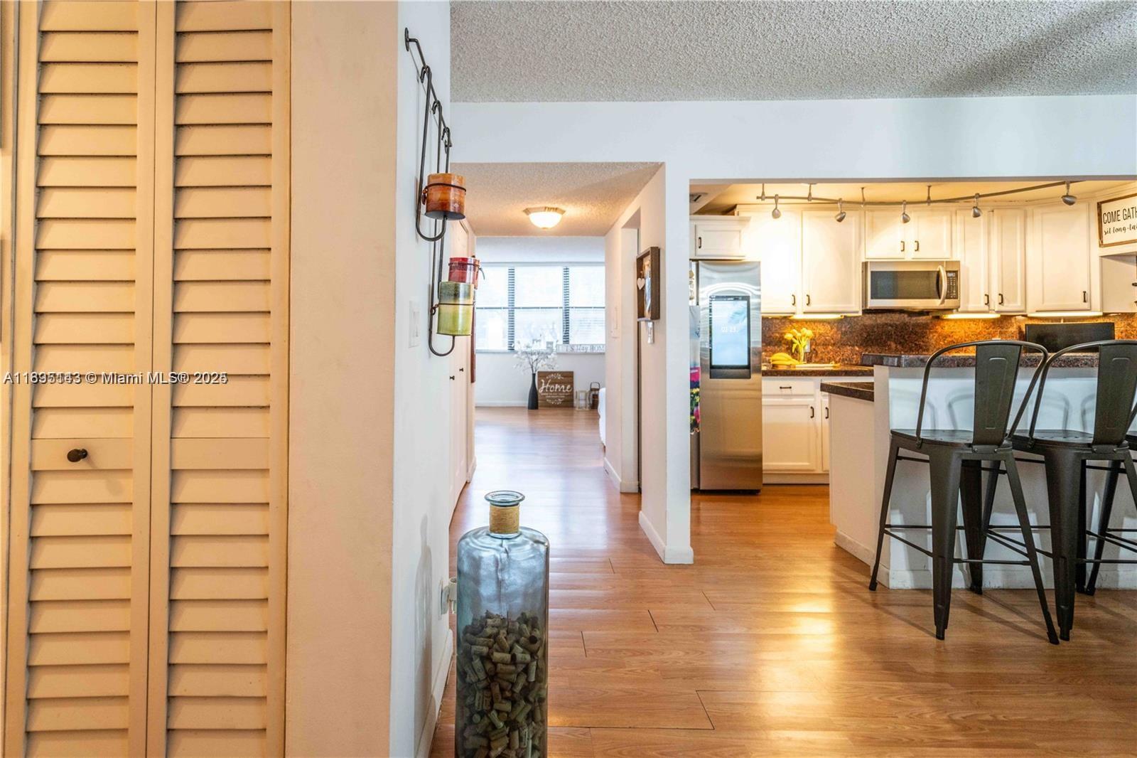 SOUTHVIEW AT AVENTURA CON - Residential