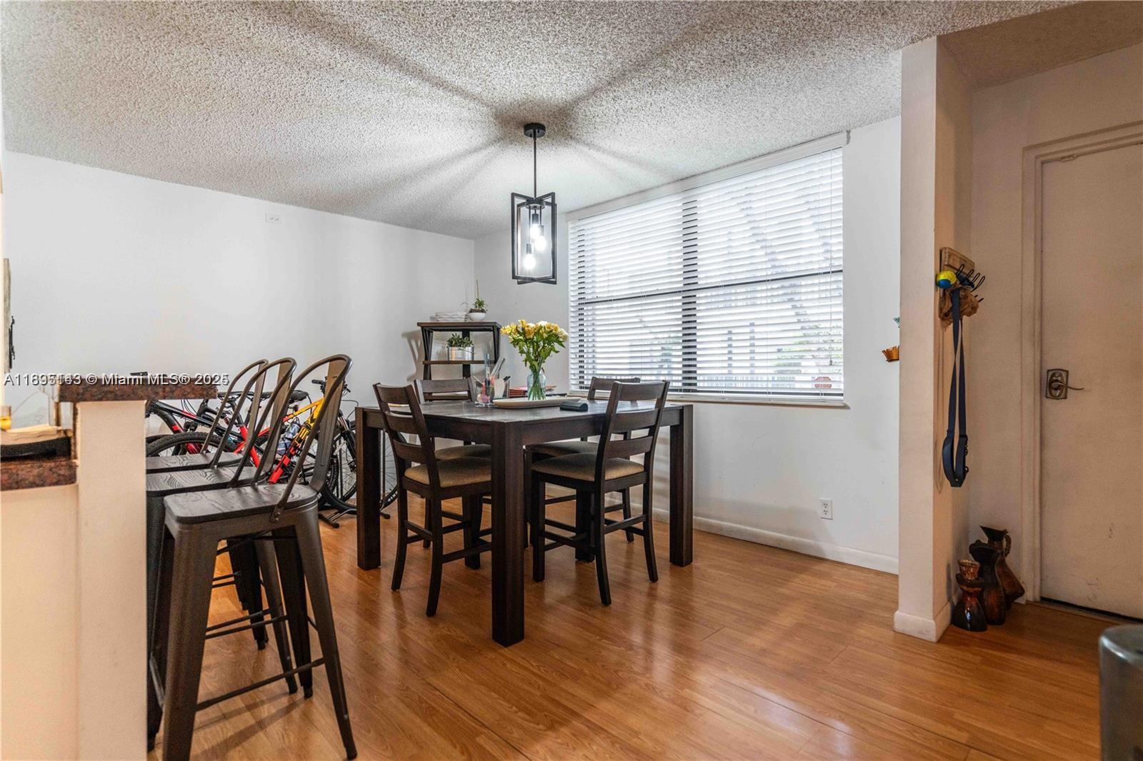 SOUTHVIEW AT AVENTURA CON - Residential