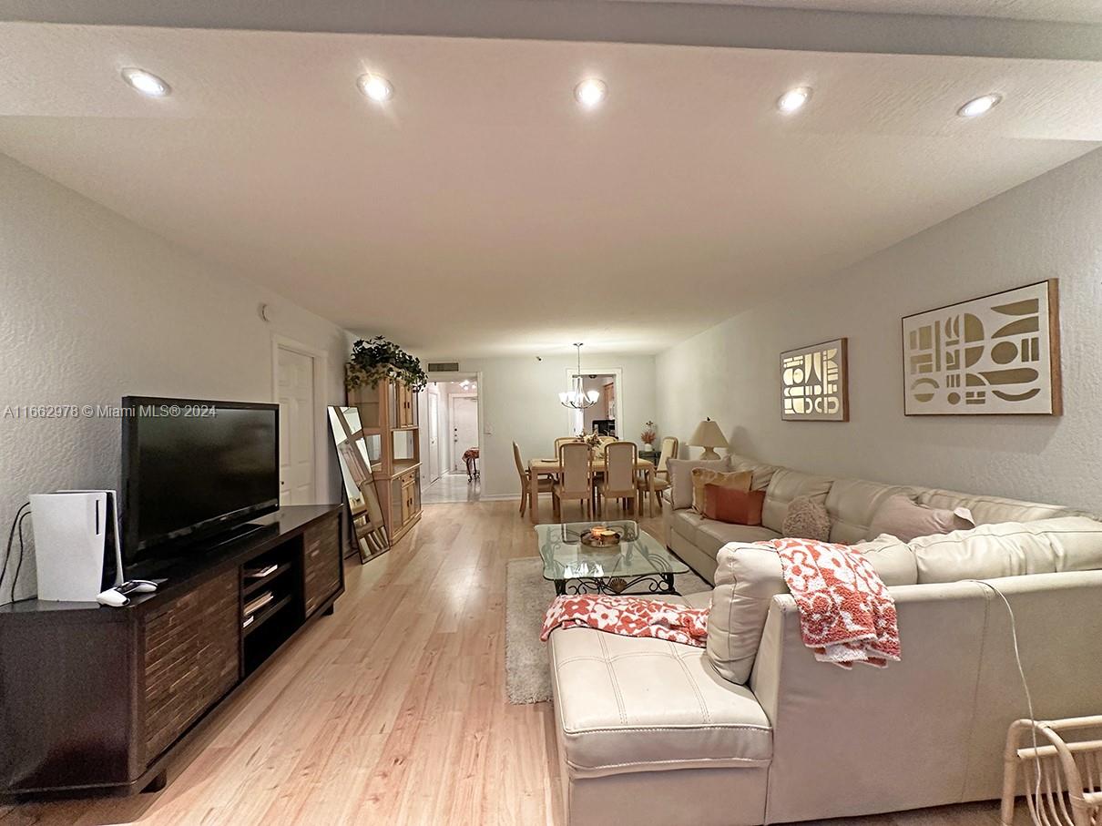 WATERS EDGE TOWERS CONDO - Residential