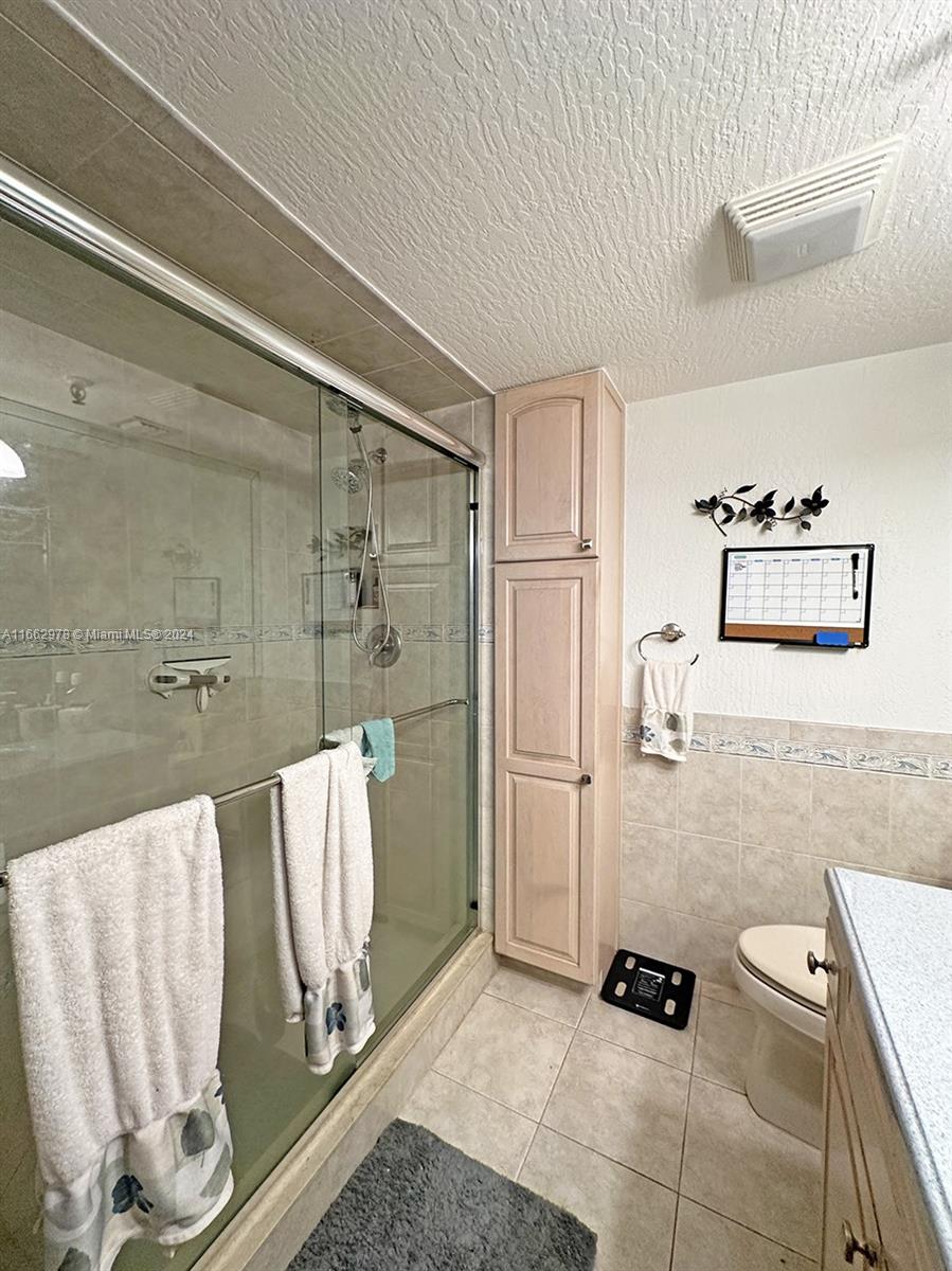 WATERS EDGE TOWERS CONDO - Residential
