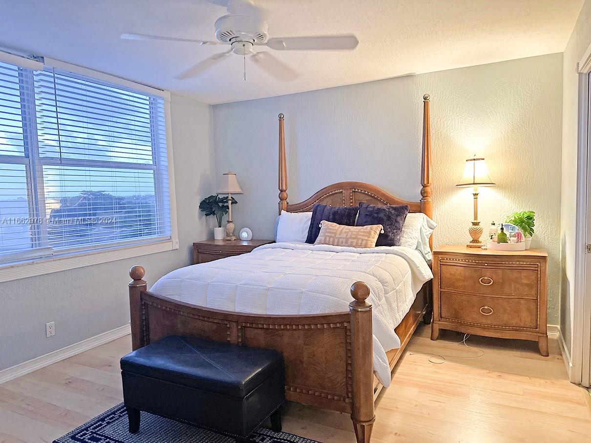 WATERS EDGE TOWERS CONDO - Residential