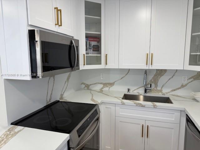 KINGS POINT FLANDERS COND - Residential Lease