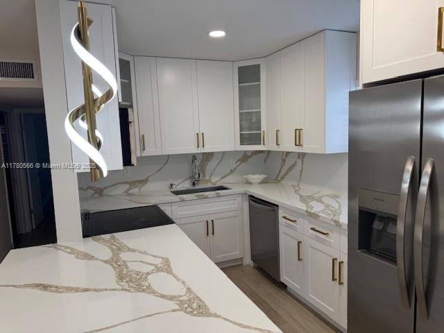 KINGS POINT FLANDERS COND - Residential Lease