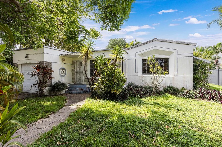 Shorecrest Art Deco Gem, ready for your vision! Perfect for investors, this 2-bedroom, 1-bath, 1-car garage home in a desirable neighborhood is being sold "As-is". Featuring original hardwood floors and lots of potential, this property offers a great opportunity in a well-located and established area. We anticipate a competitive multiple-offer situation. Please submit your highest and best offer for consideration. Please note: This property is not eligible for financing. Offers must be CASH ONLY.