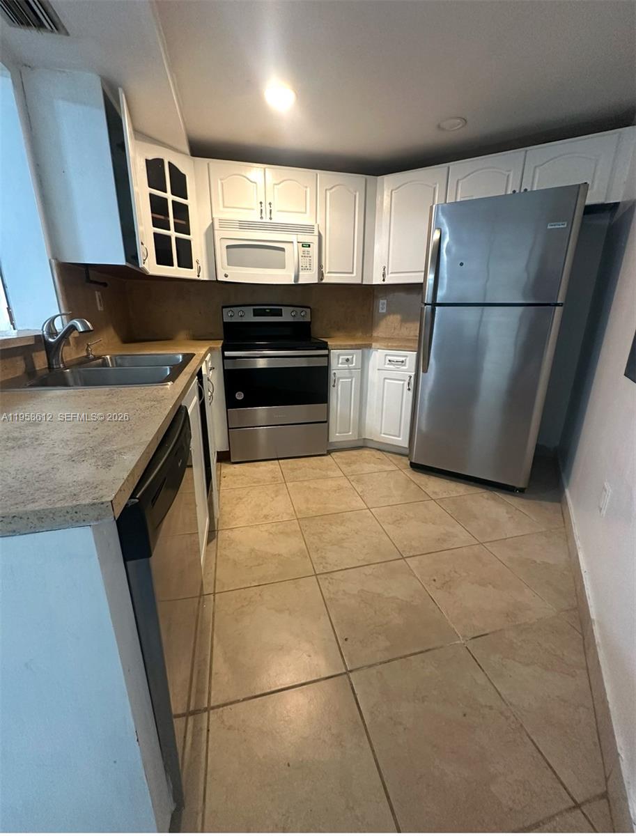 9731 Fontainebleau Blvd F210