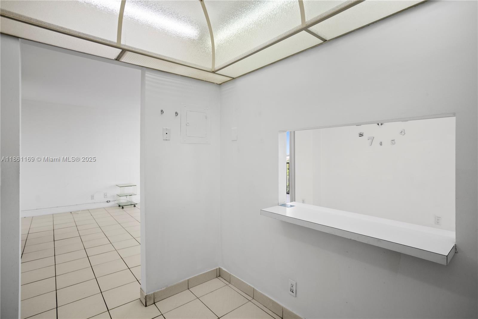 20335 W Country Club Dr 901