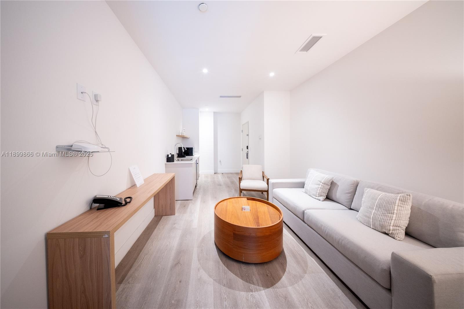 SMART BRICKELL - Residential