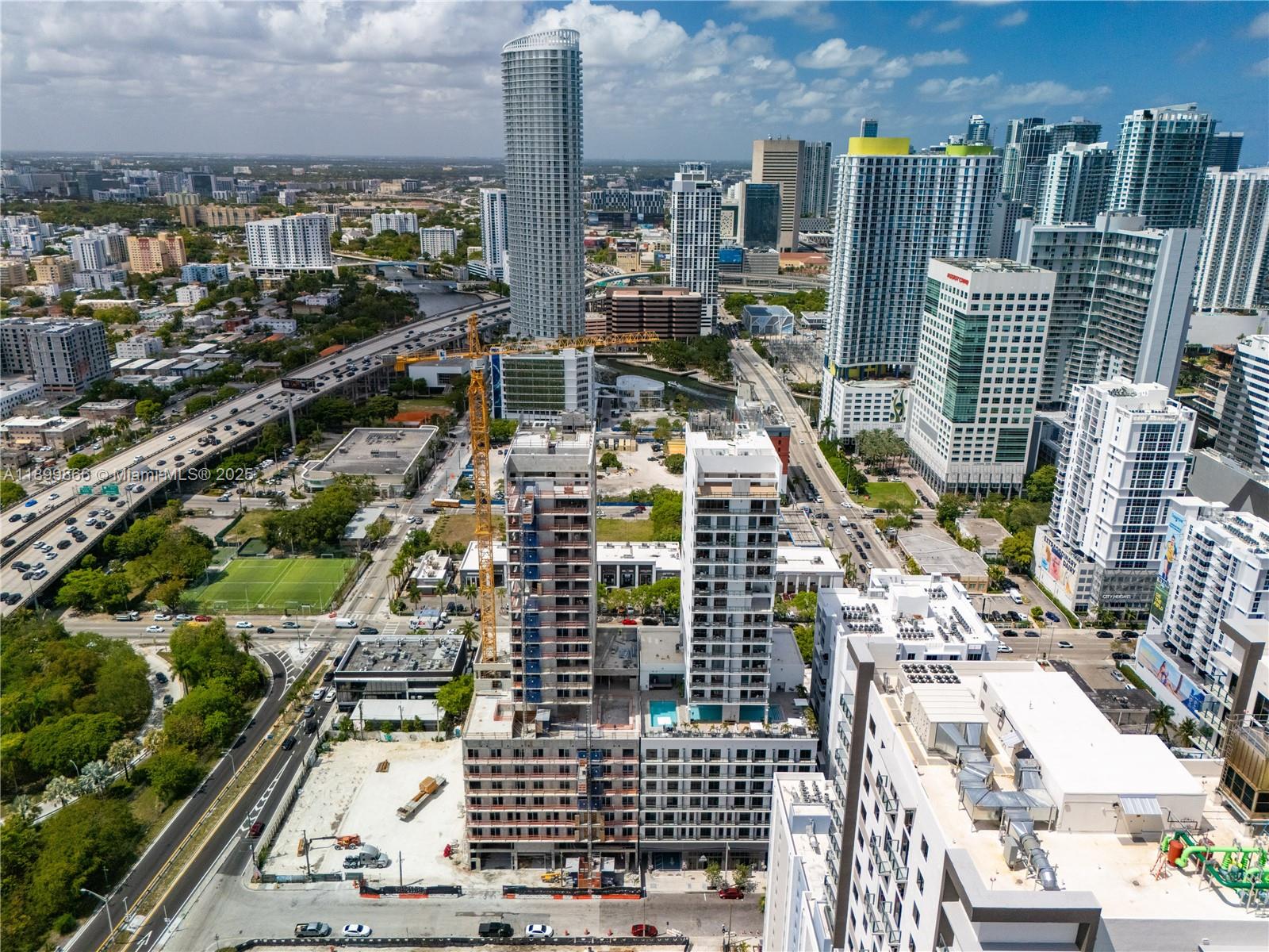 SMART BRICKELL - Residential