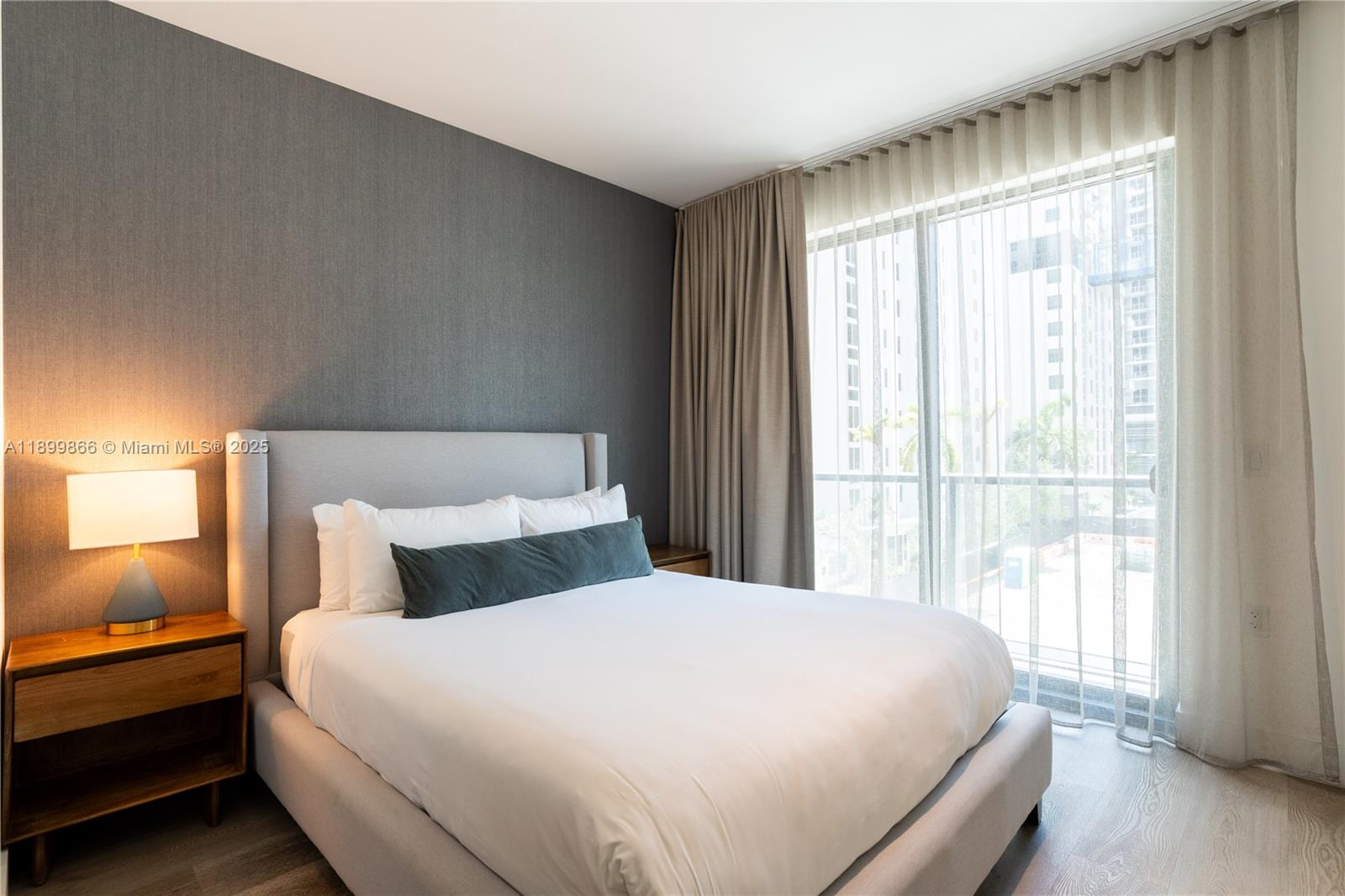 SMART BRICKELL - Residential