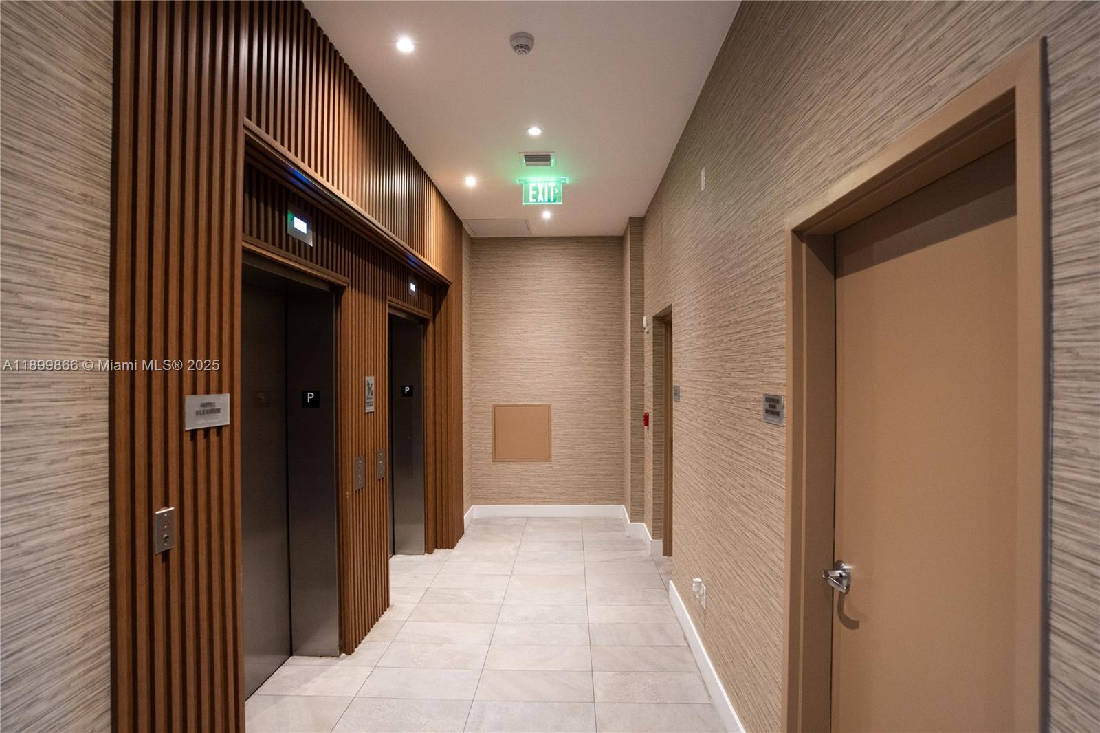 SMART BRICKELL - Residential