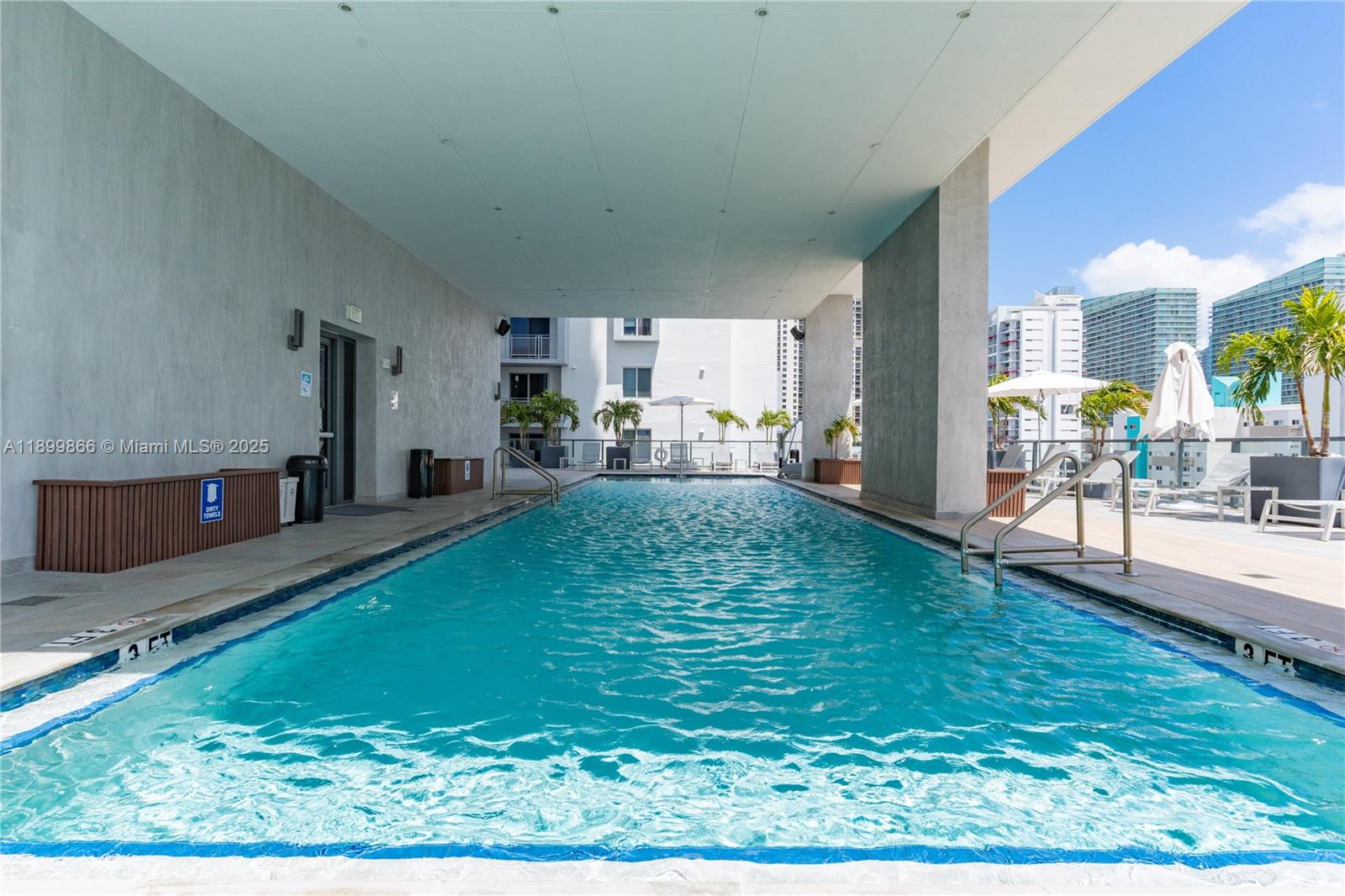 SMART BRICKELL - Residential
