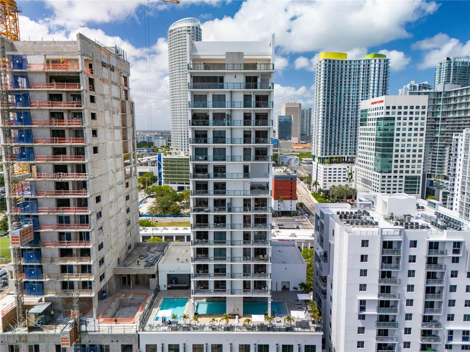 SMART BRICKELL - Residential