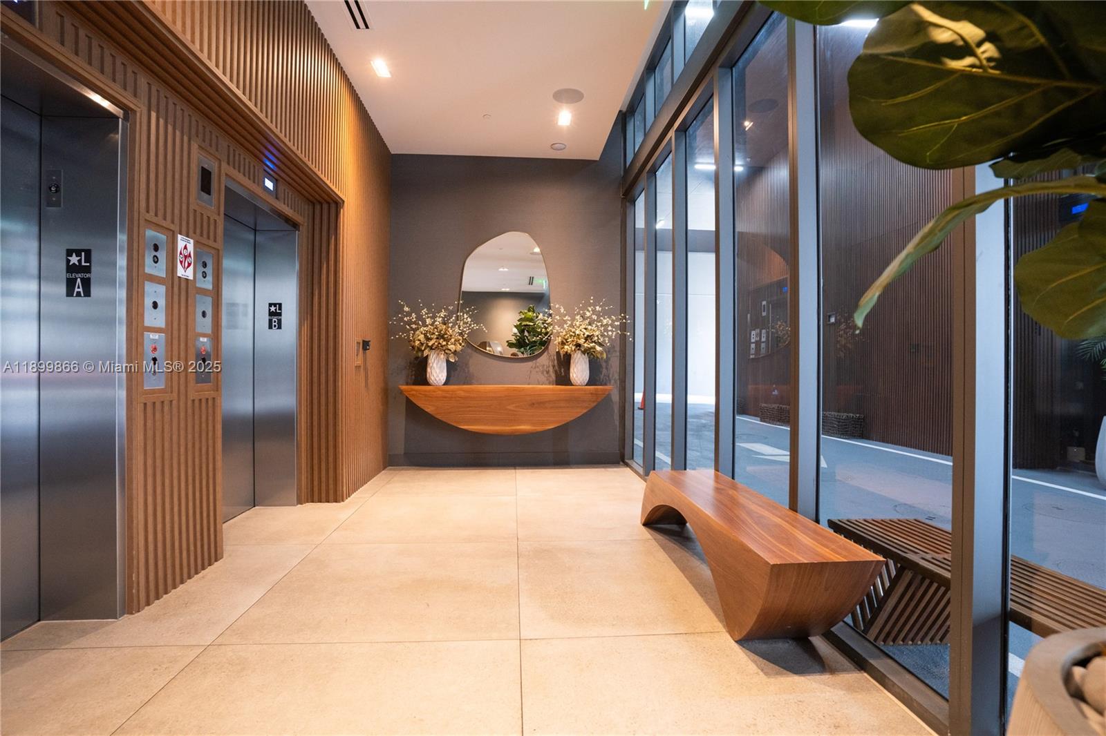 SMART BRICKELL - Residential