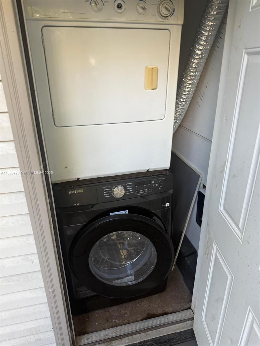 REV PL SEC 2 CC ESTATES - Residential Lease