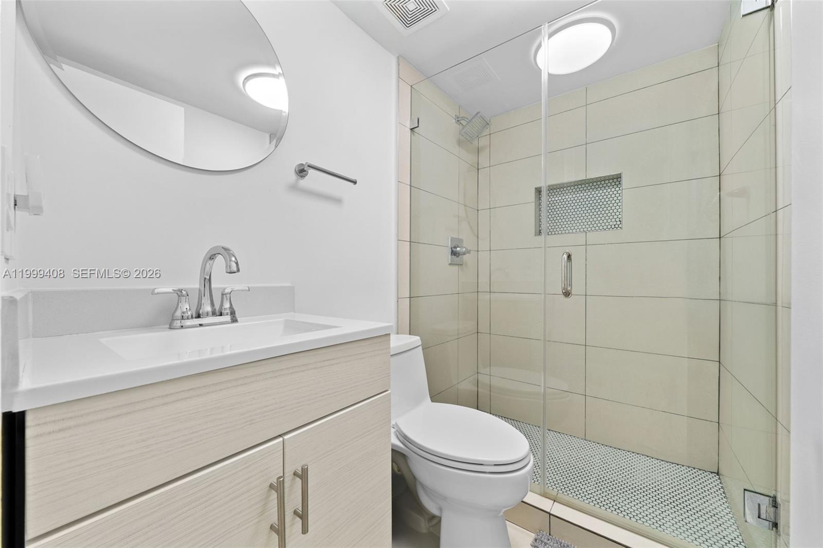 FIFTH AVENUE CONDO - Residential