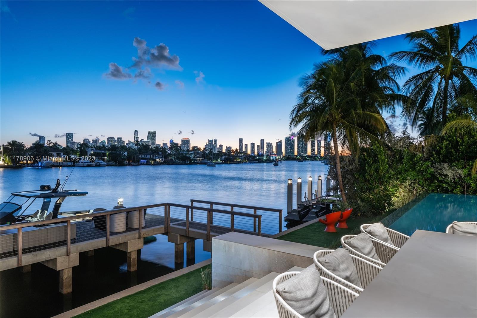 HIBISCUS ISLAND - Residential