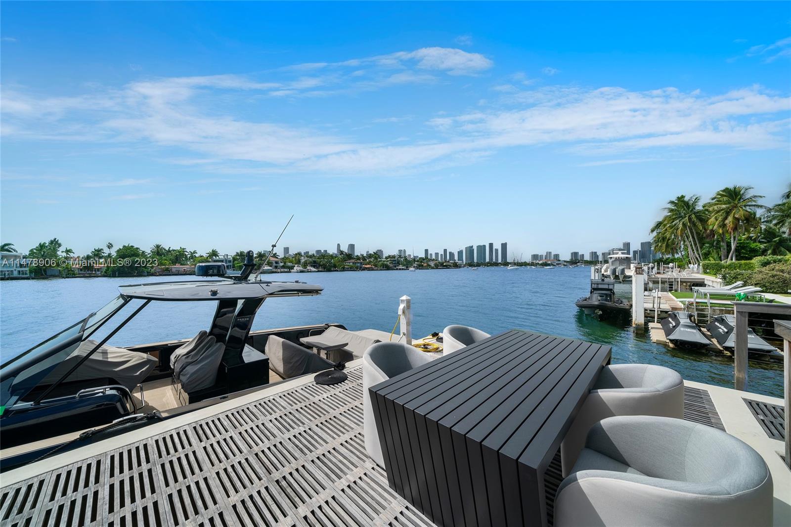 HIBISCUS ISLAND - Residential