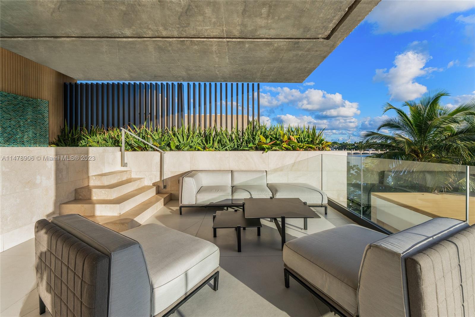 HIBISCUS ISLAND - Residential